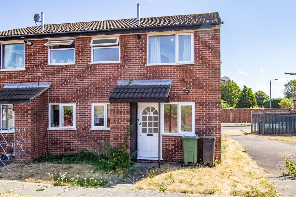 Property photo 1 of 19 Knipton Drive