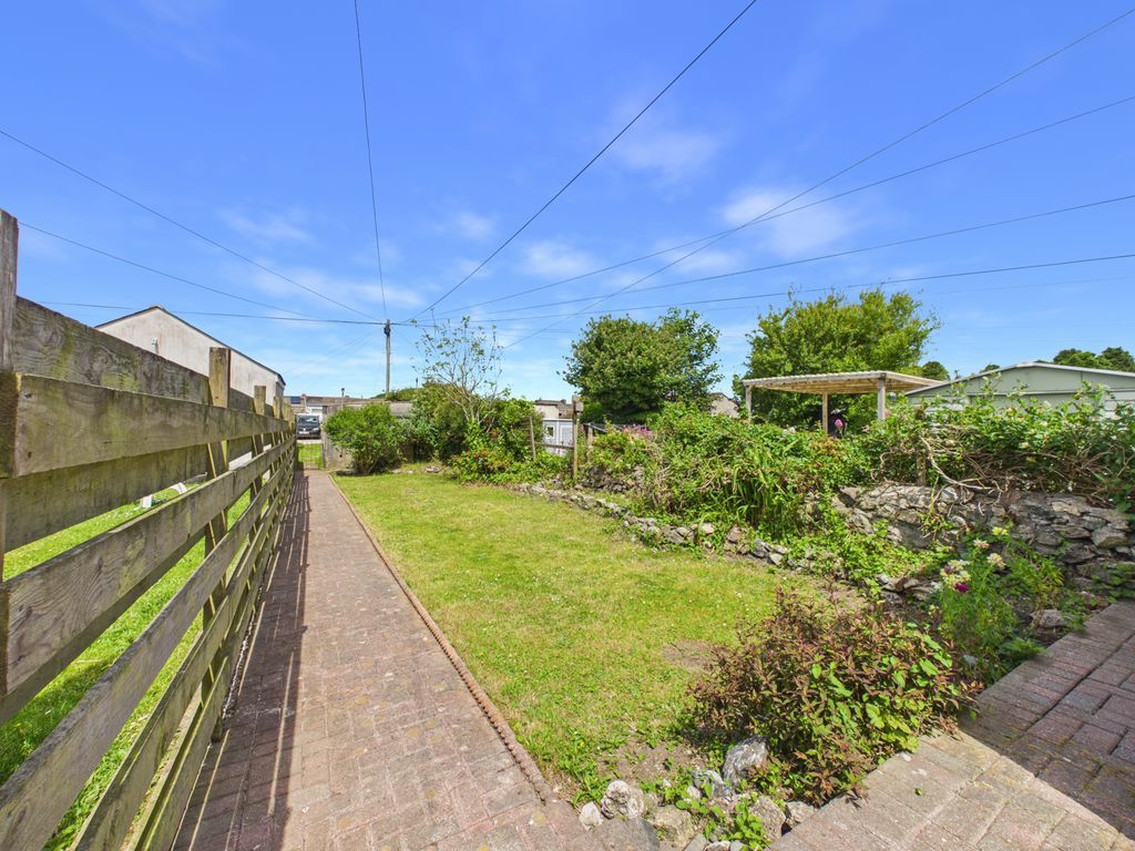 Property photo 3 of 16 Garden
