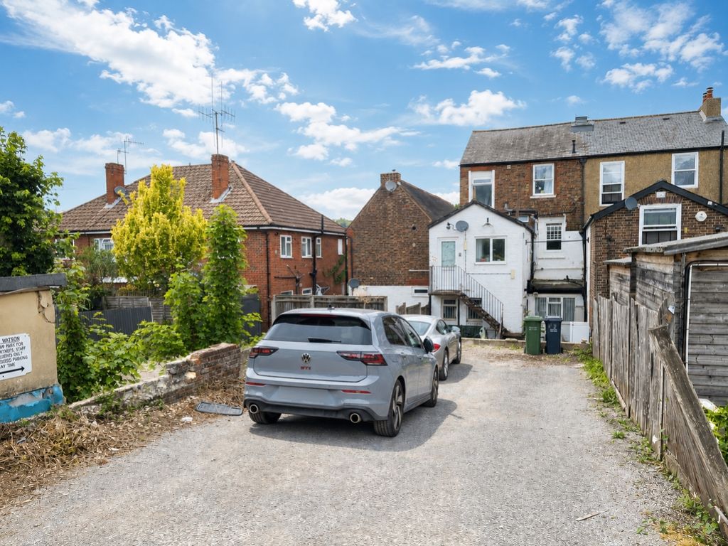 Property photo 2 of 9 Lrg_0c43Dcaf-18F3-4E92-B258-2d0511B5B253