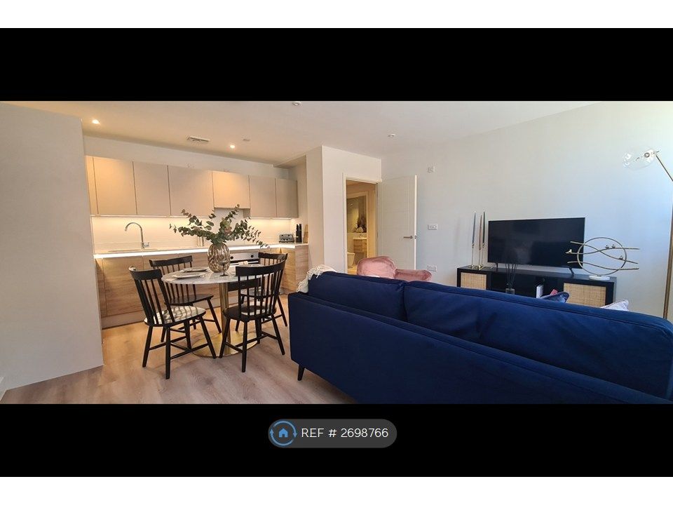 Property photo 3 of 15 Living Room