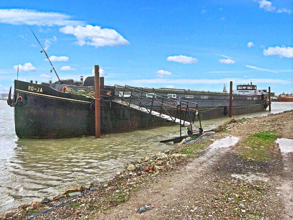 Property photo 1 of 23