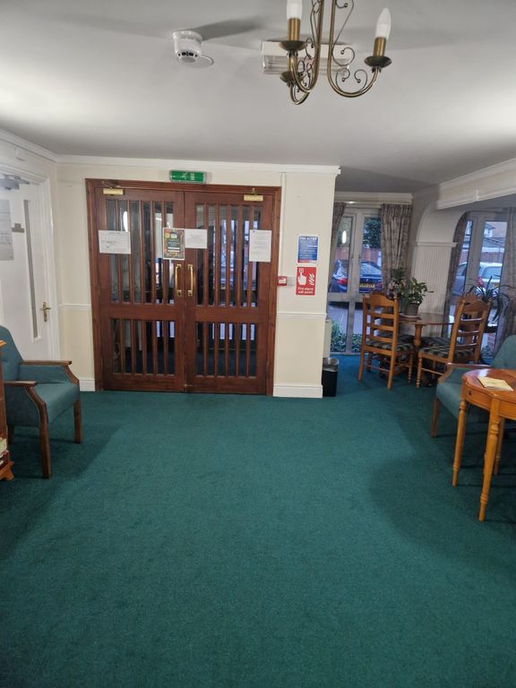 Property photo 3 of 17 Photo 4