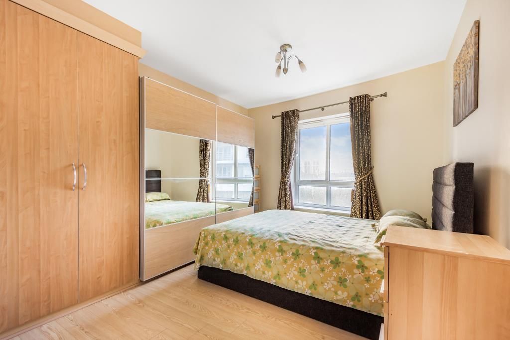 Property photo 2 of 10 Bedroom