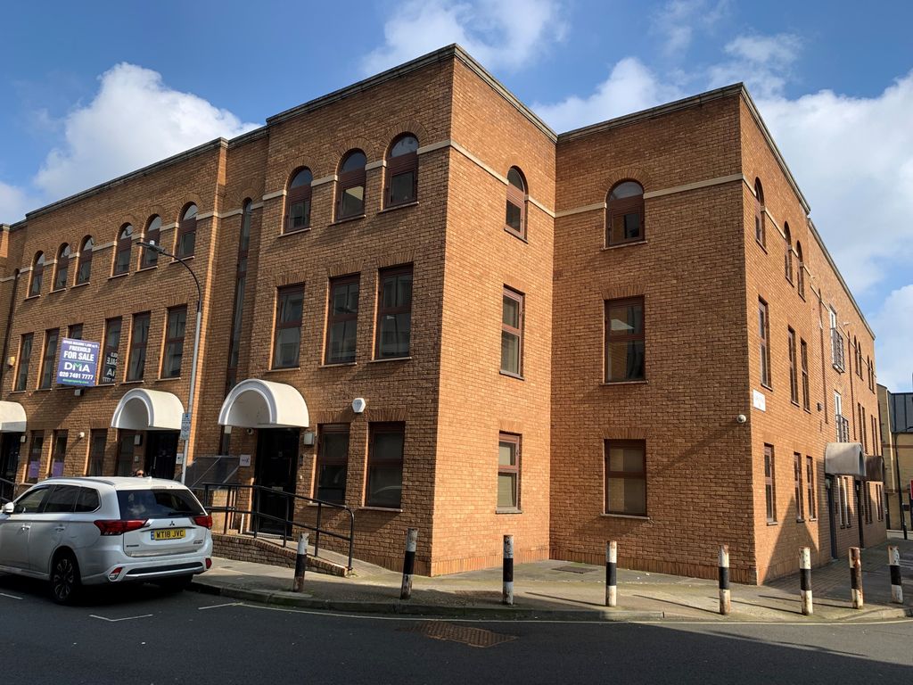 Property photo 1 of 1