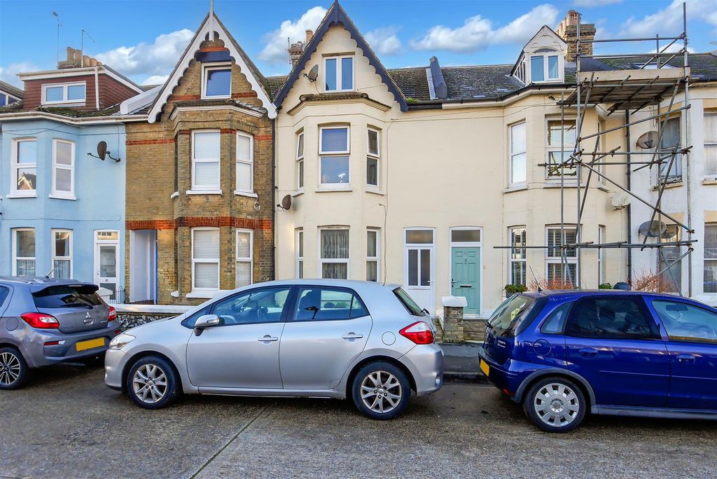 Property photo 1 of 10 P1090309.Jpg