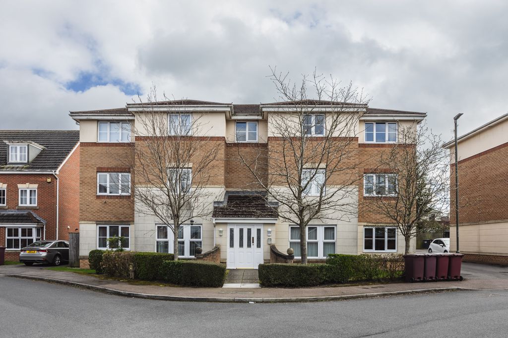 Property photo 1 of 17