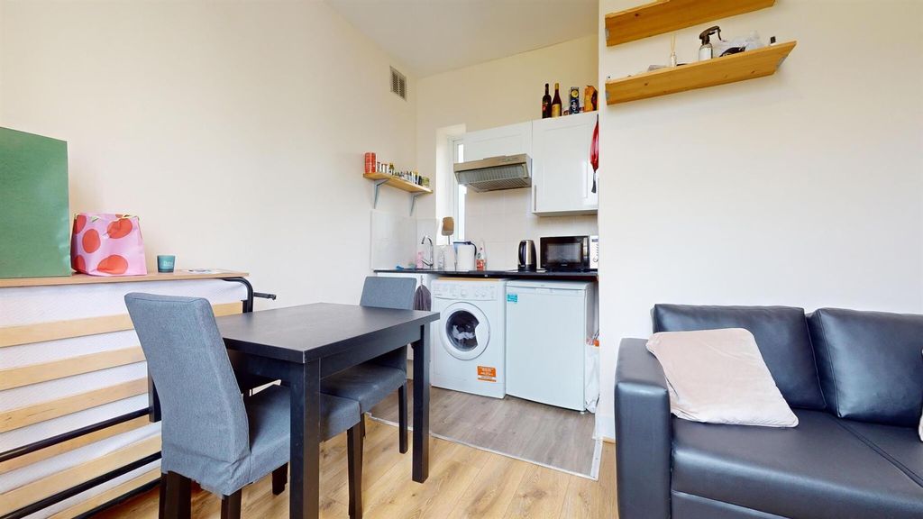 Property photo 3 of 8 65De1098c29F4d3E8669441c_2A85713Da38d2d7B7977300E9