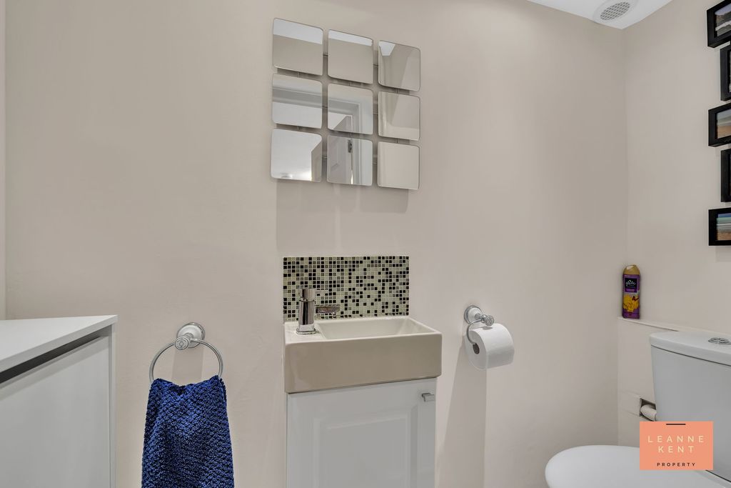 Additional image 18 of 5 bed semi-detached house for saleCaerleon Court, Caerphilly CF83