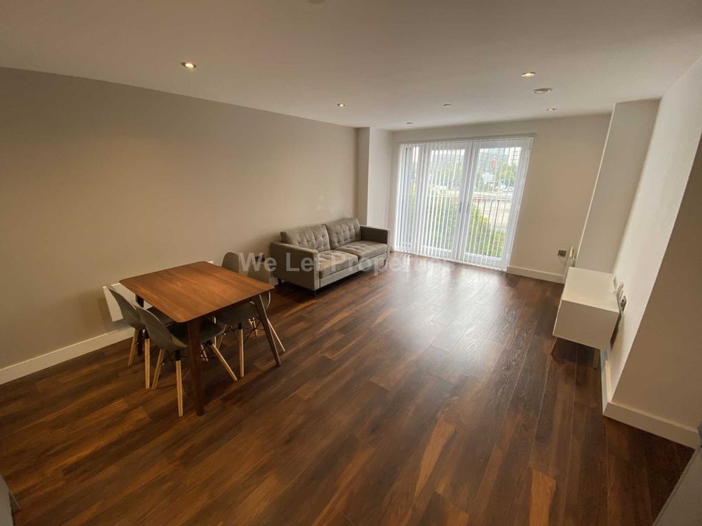 Property photo 2 of 23