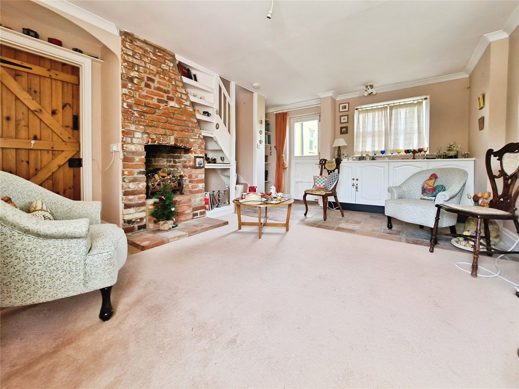 Property photo 2 of 19 Picture No. 34