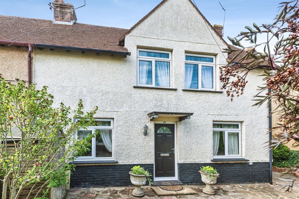 Property photo 1 of 18