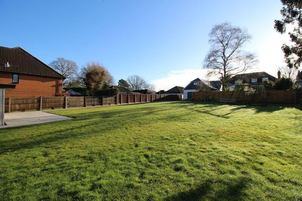 Additional image 18 of 5 bed detached bungalow for saleUpper Northam Road, Hedge End SO30