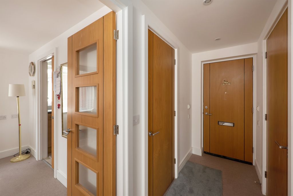 Property photo 2 of 16 Dsc_0740 Copy