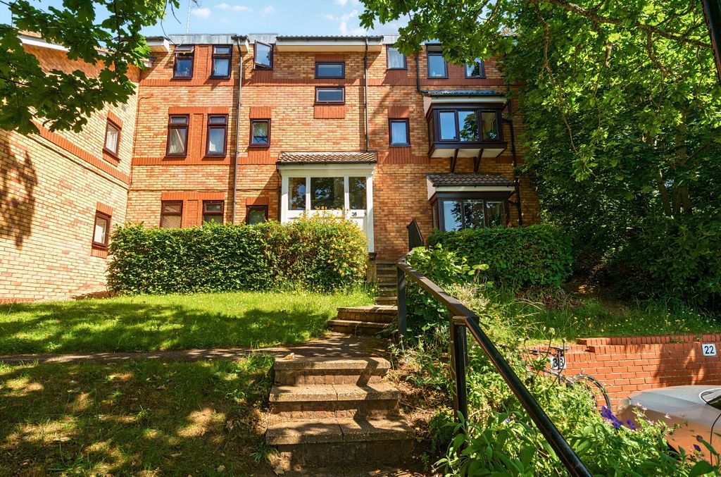 Property photo 1 of 16 1479838-3-6A3Bb2B...