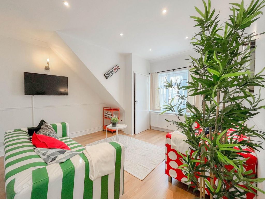 Property photo 1 of 13 Photo 03-10-2022, 12 26 22.Jpg