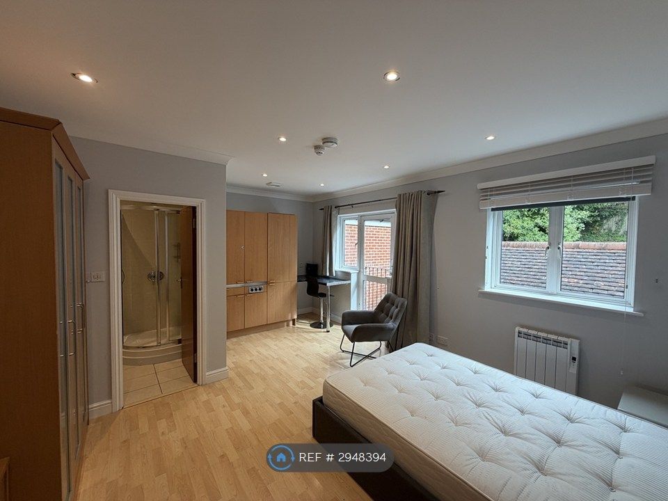 Property photo 1 of 4
