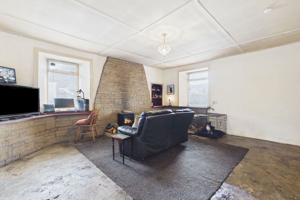 Property photo 2 of 15 Living Room