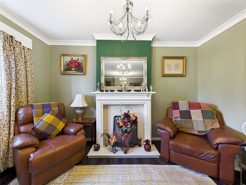 Property photo 3 of 19 Picture 3