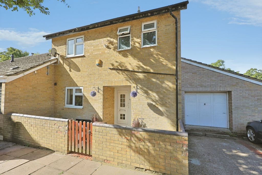 Property photo 1 of 16 Pbox-Img.Jpg