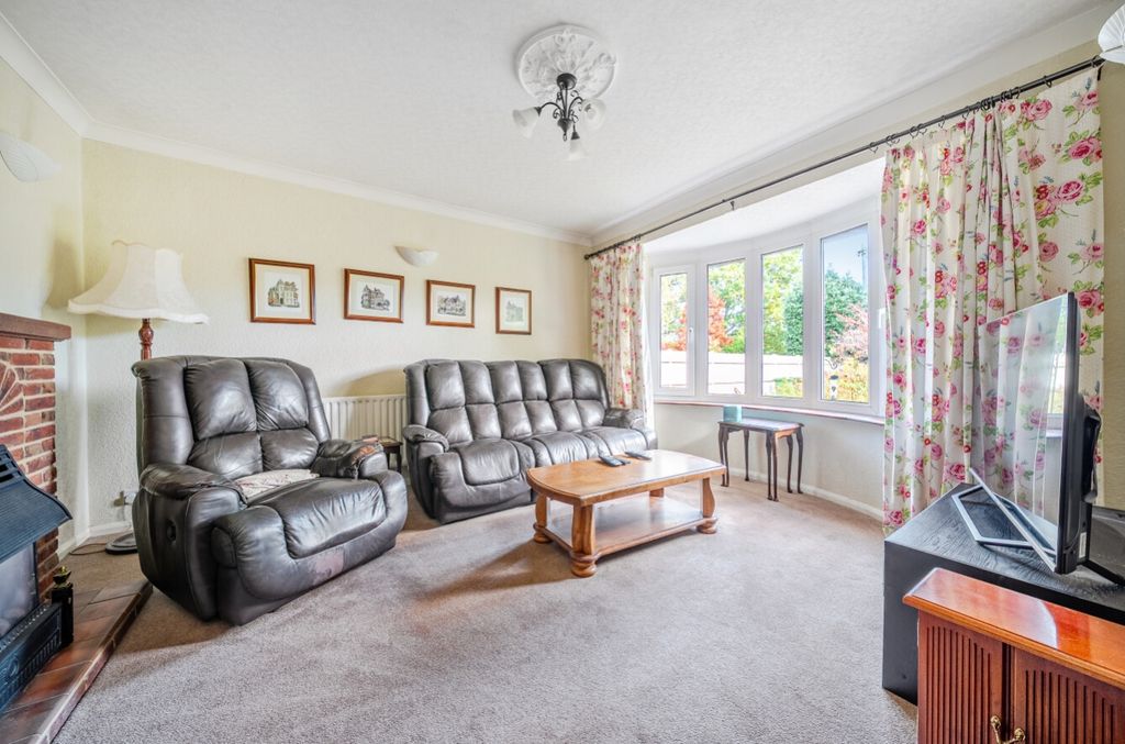 Property photo 3 of 22 1372341-16-68Ff50F12Ec01