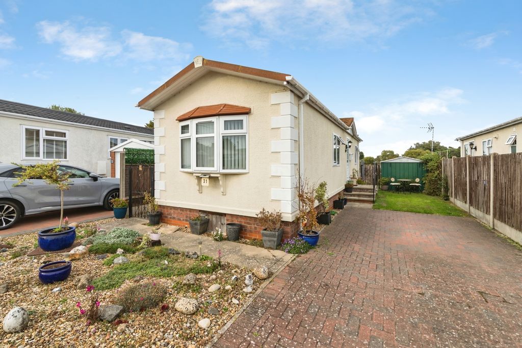 Property photo 1 of 14 Front