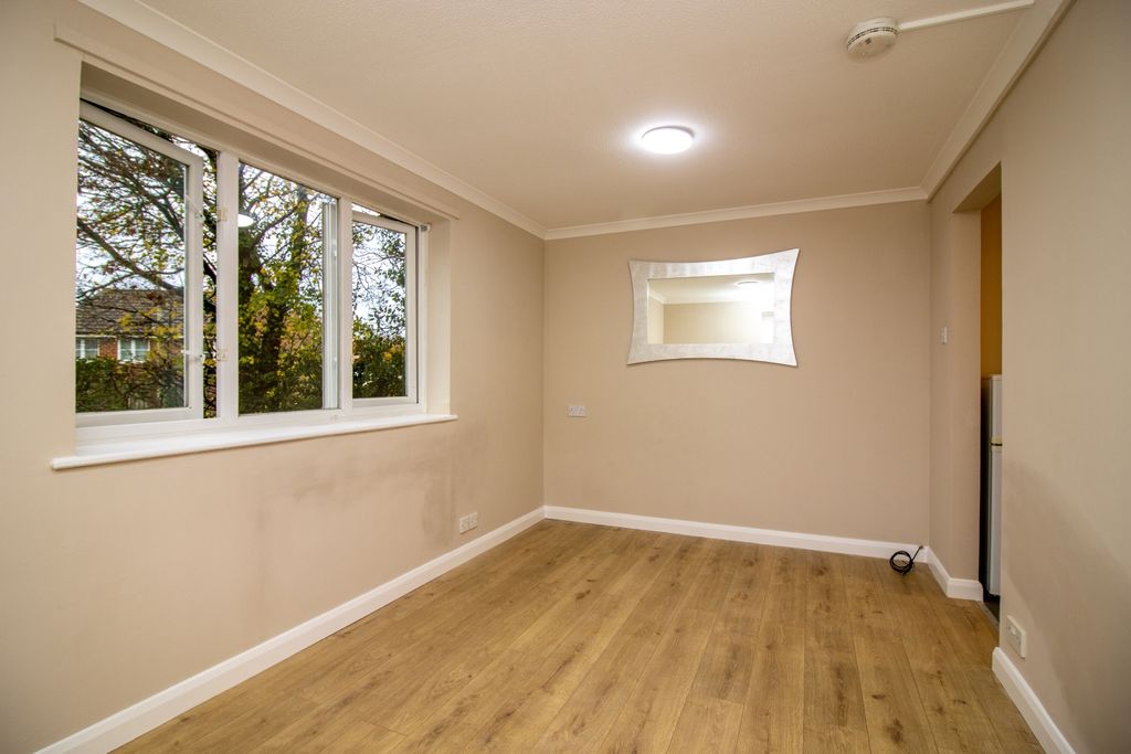 Property photo 2 of 12 Img_5841