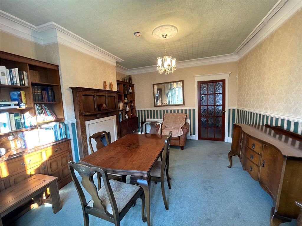 Property photo 3 of 24 Picture No. 04