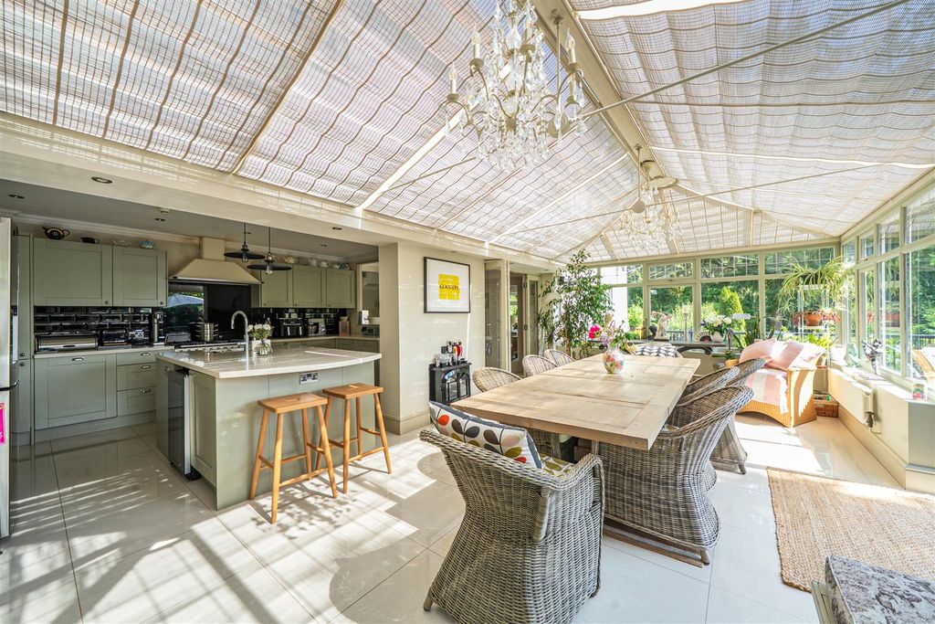 Property photo 2 of 36 Kitchen/Conservatory