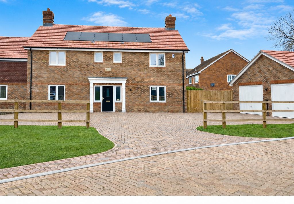 Property photo 1 of 40 Picture No. 69