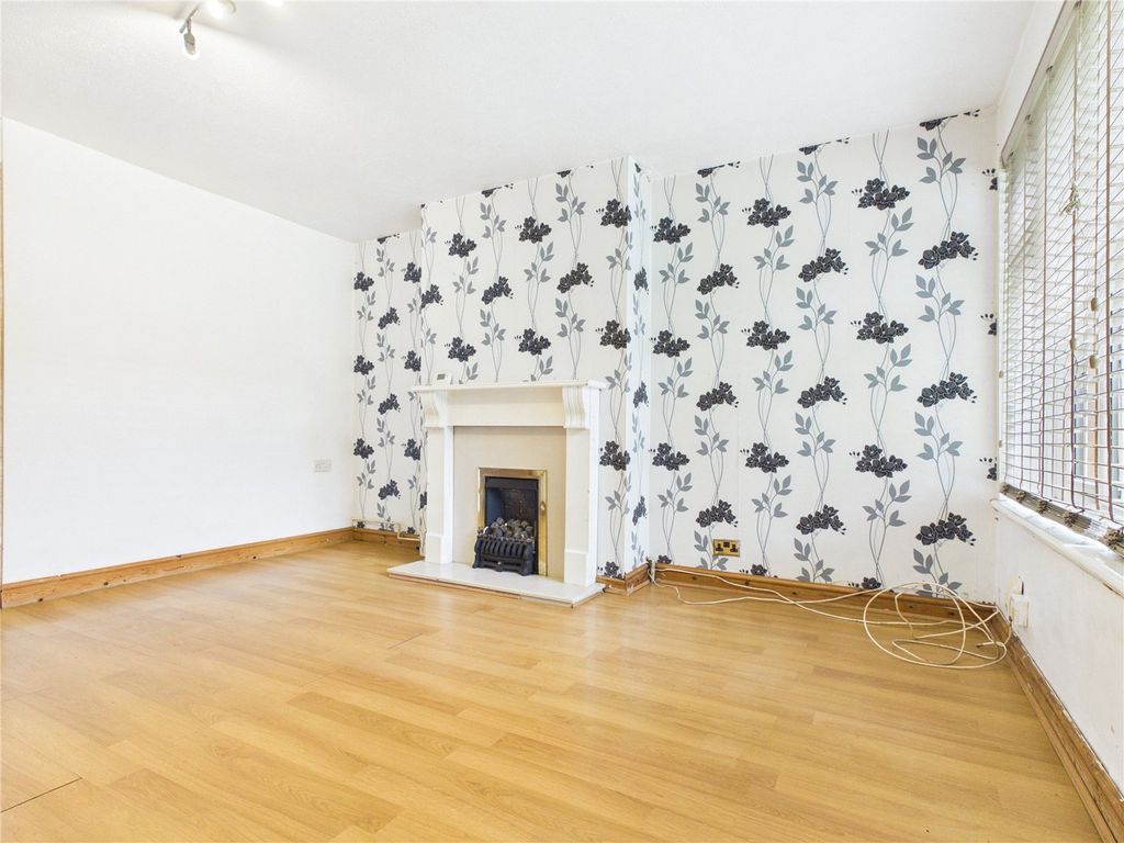 Property photo 2 of 13 Picture No. 11