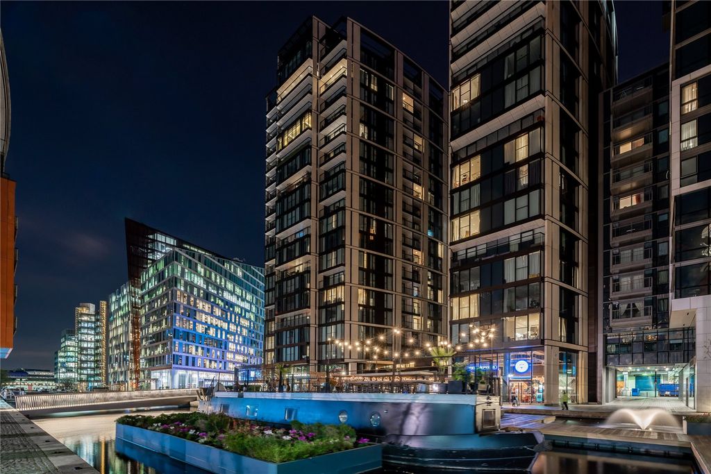 Property photo 3 of 8