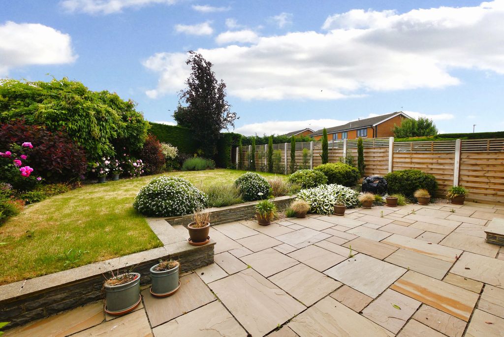 Property photo 2 of 25 24