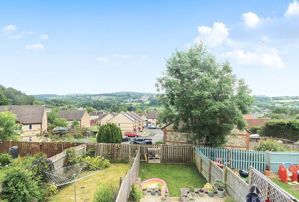 Property photo 1 of 14 1479550-7-6A32c7d...