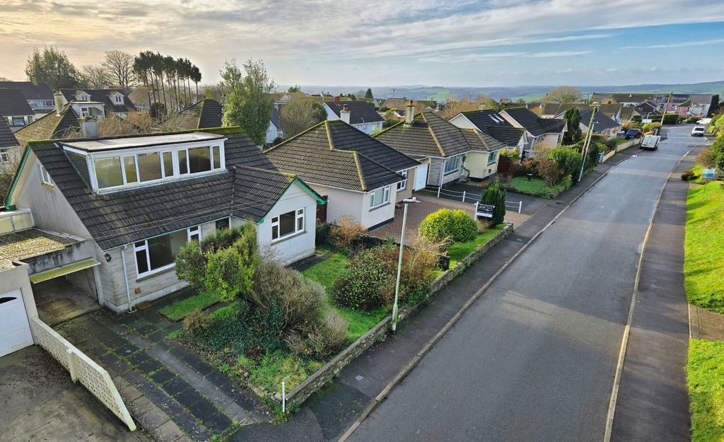 Property photo 2 of 15 4981411