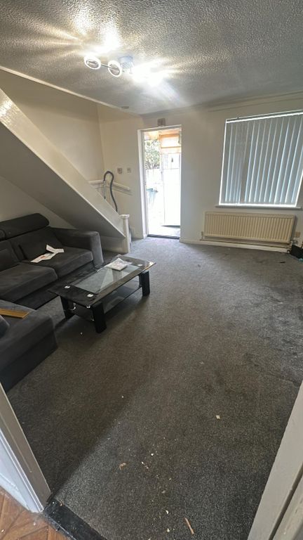 Property photo 2 of 4