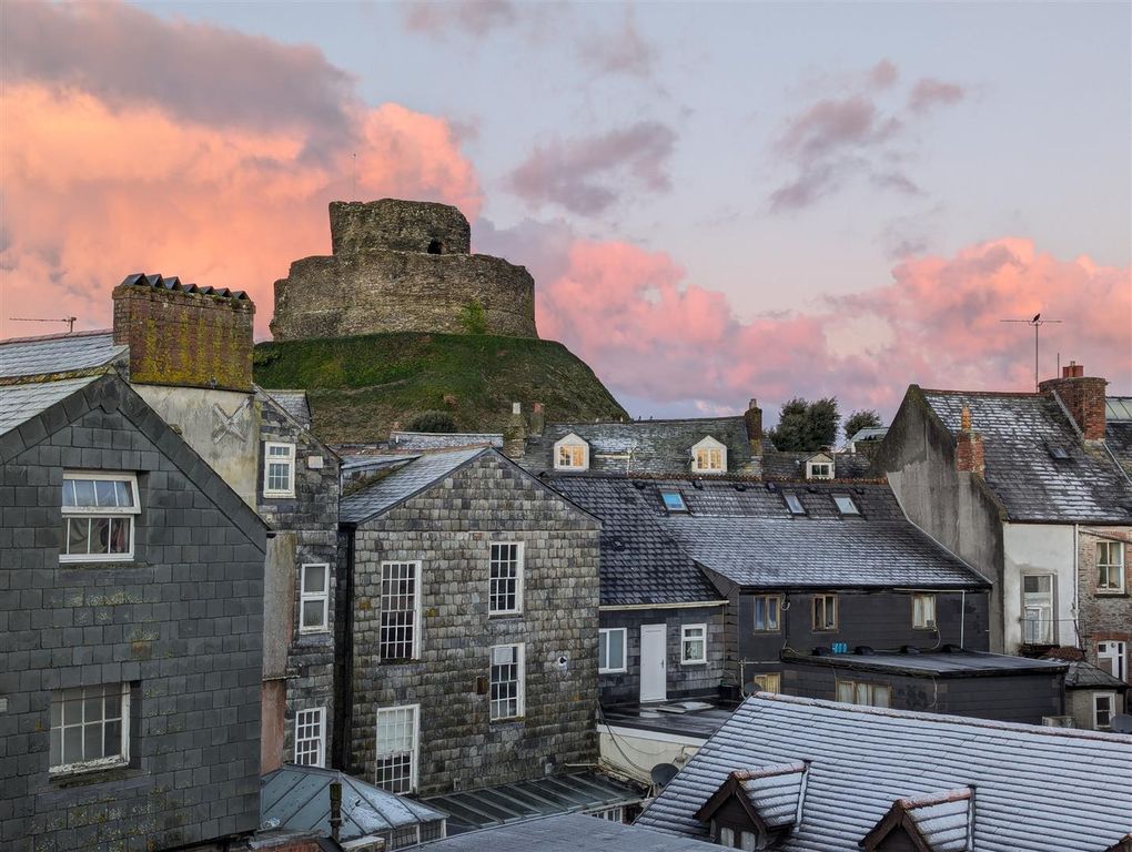 Additional image 5 of 1 bed flat for saleMarket Street, Launceston PL15