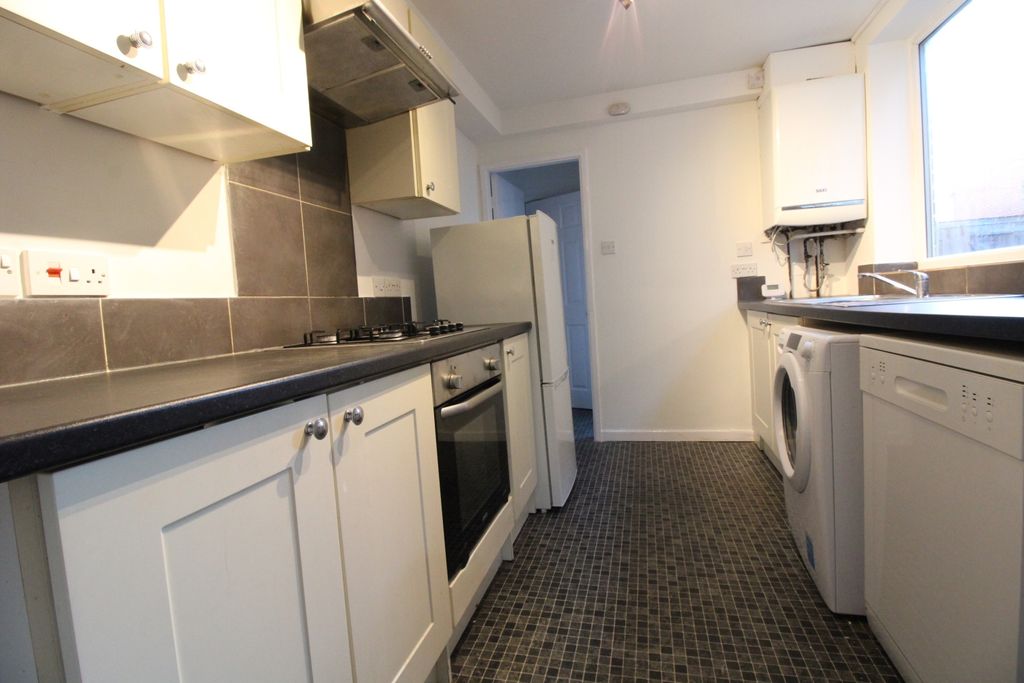 Property photo 2 of 11 C.Ki