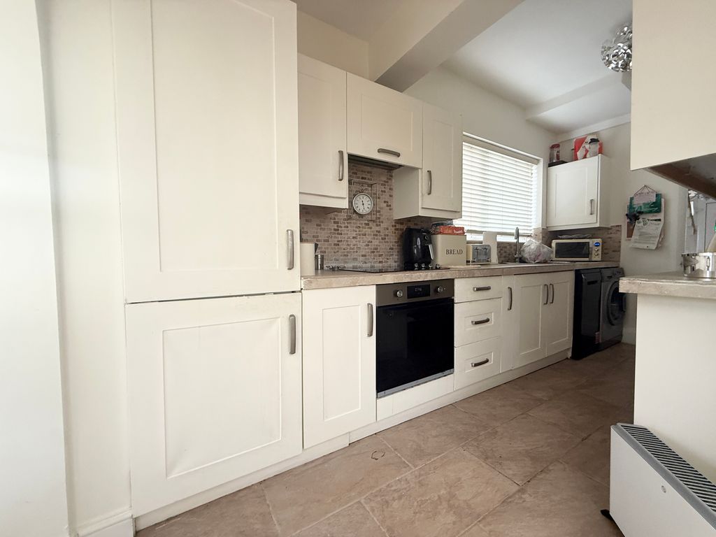 Property photo 3 of 16 Img_2447