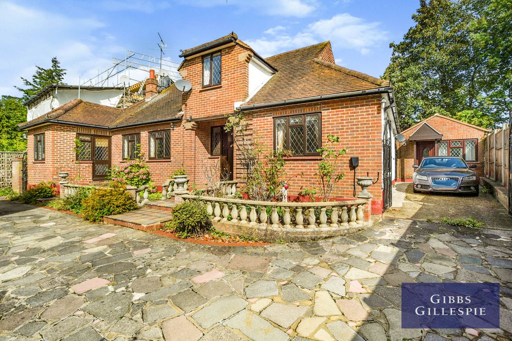 Property photo 1 of 15 1