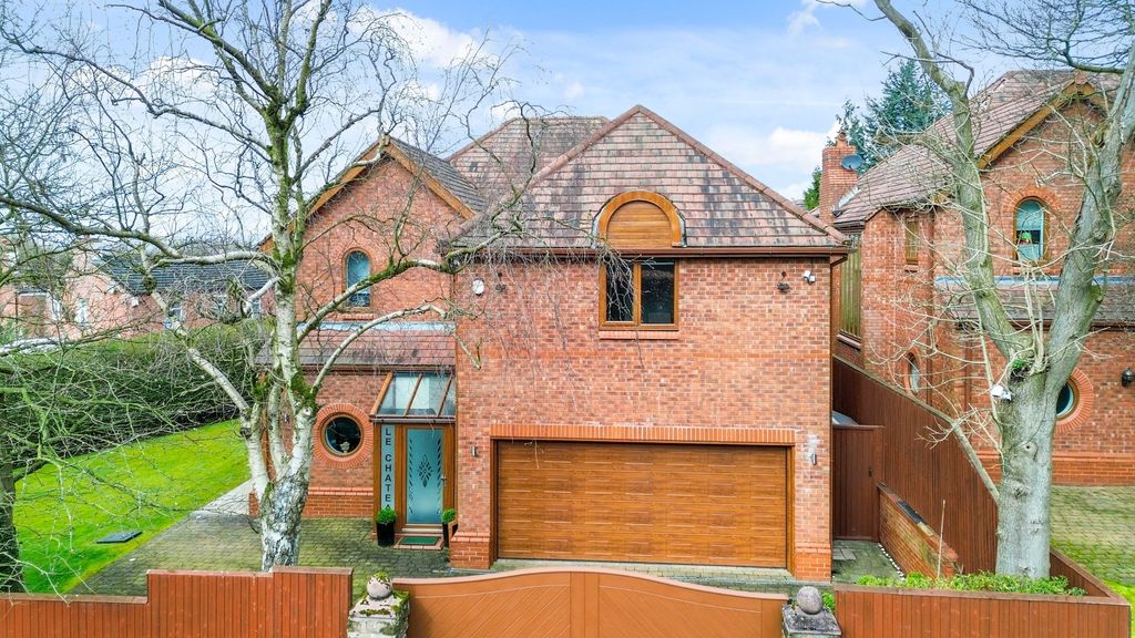 Property photo 1 of 66