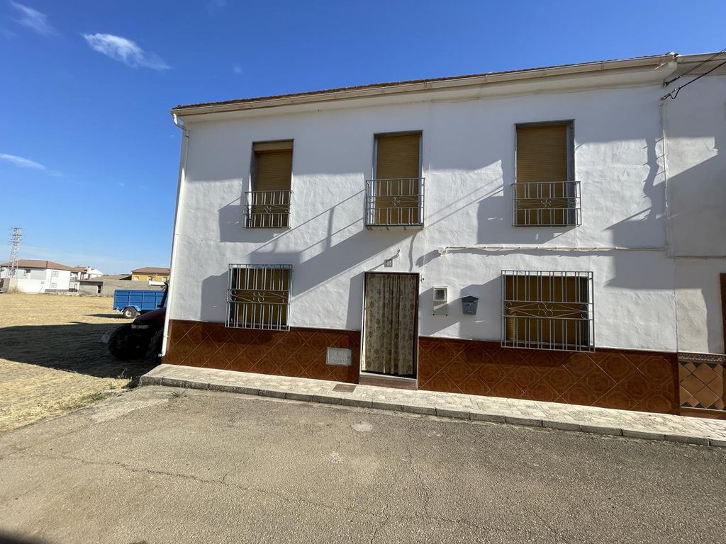 Property photo 1 of 44