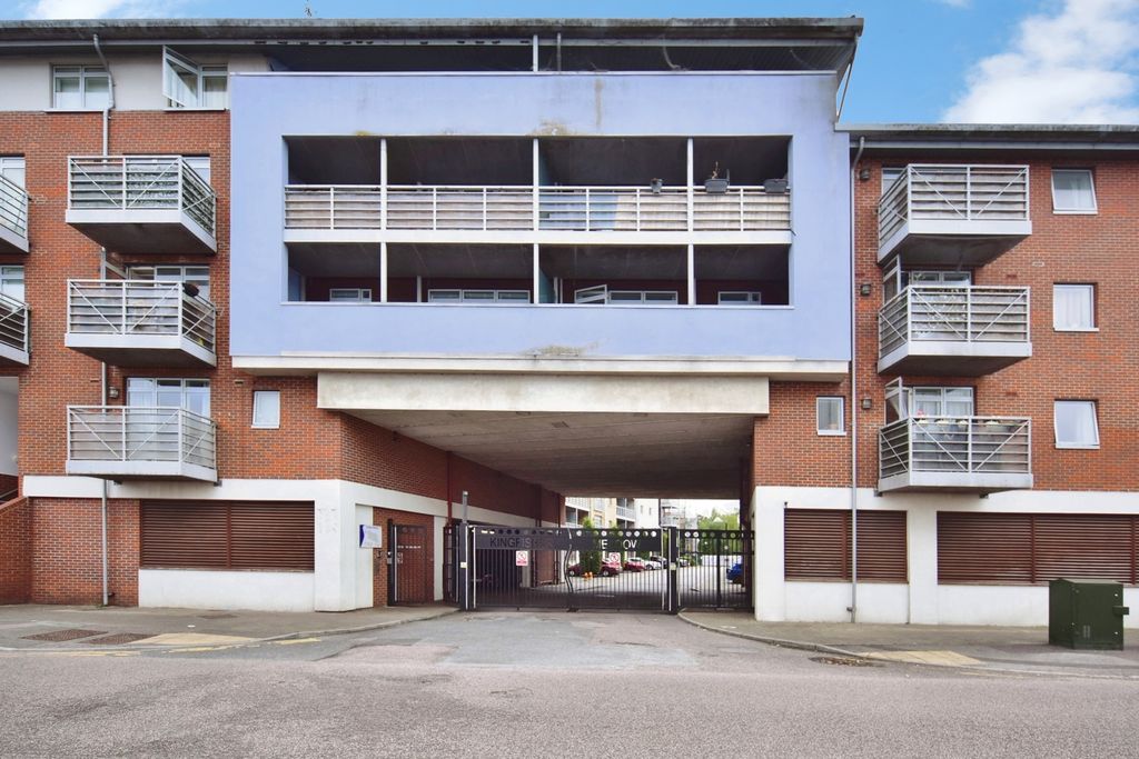 Property photo 3 of 16 Pbox-Img.Jpg