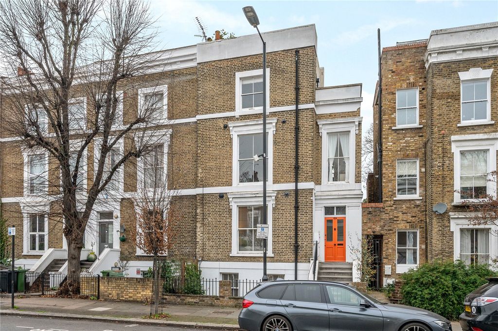 Property photo 1 of 12 Exterior