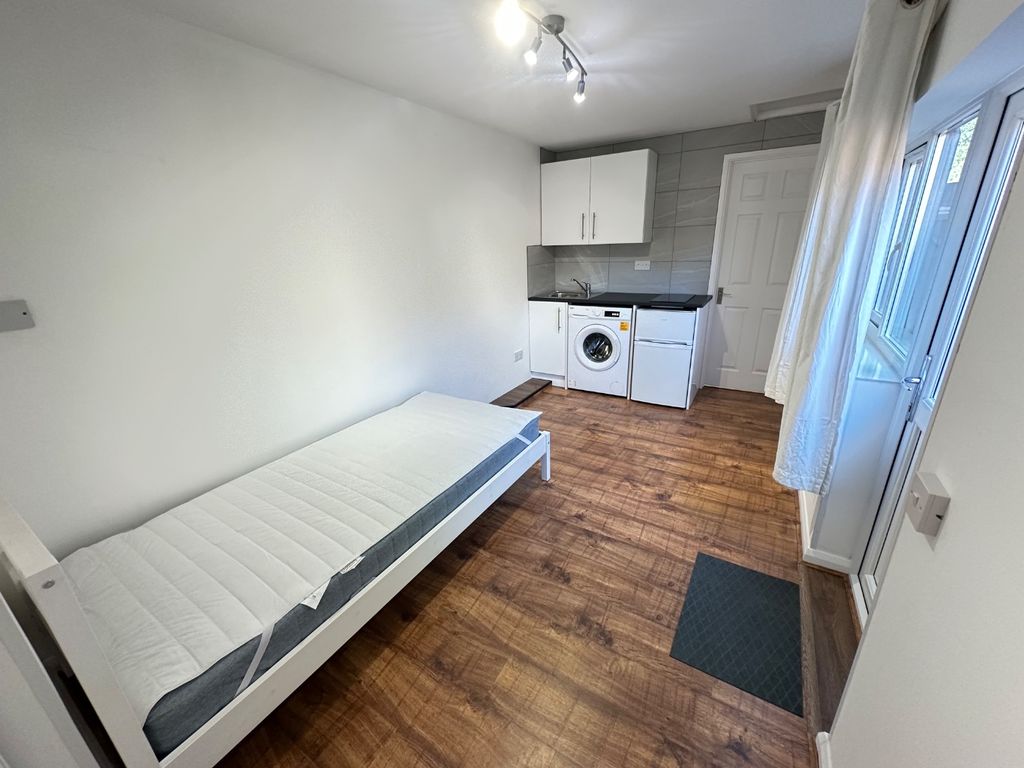 Property photo 1 of 4 4257160