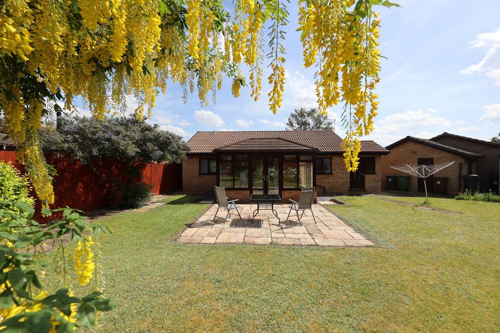 Property photo 2 of 22 5169872