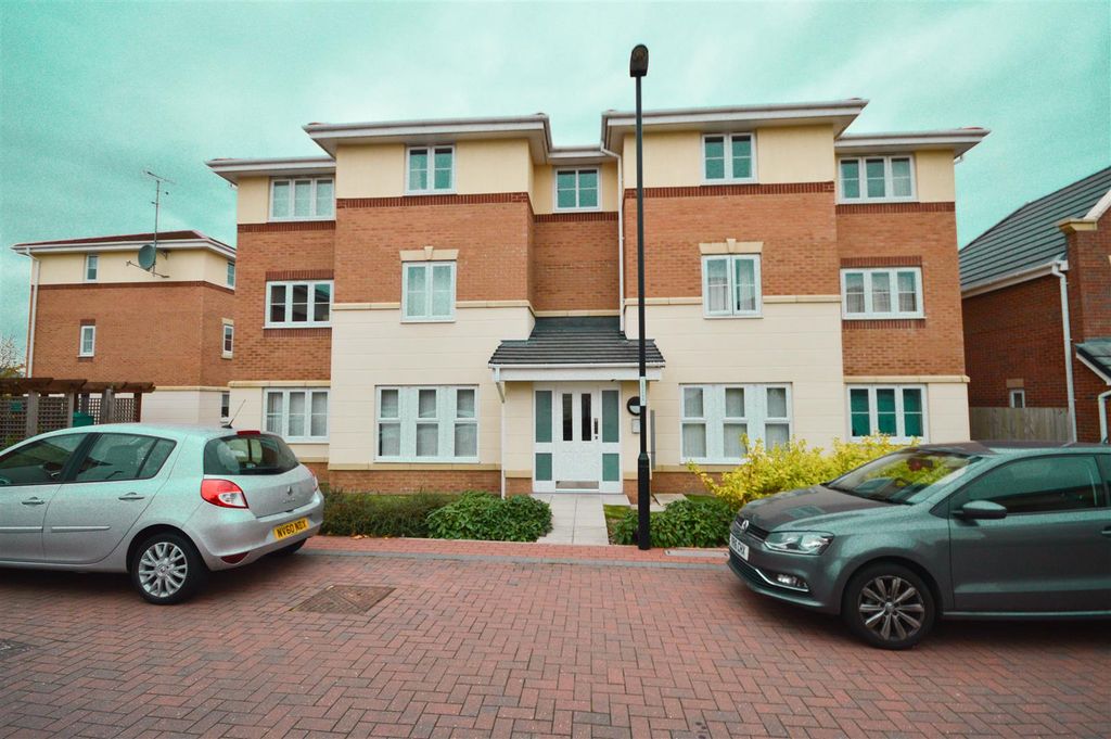 Property photo 1 of 13