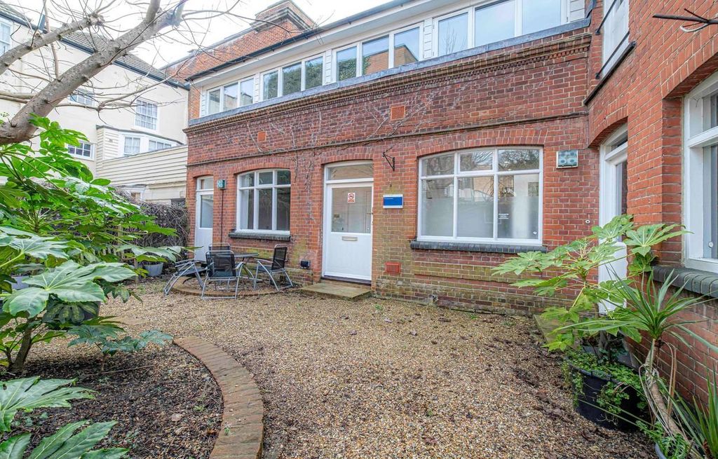 Property photo 1 of 12 Picture No. 01