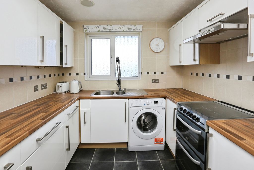 Property photo 2 of 18 Pbox-Img.Jpg