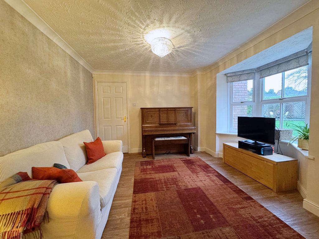 Property photo 3 of 19 Family Room