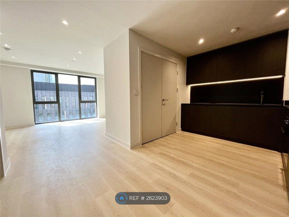 Property photo 1 of 27